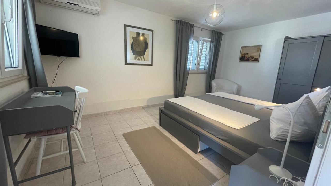 Jasmina Apartment *